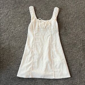 H&M White Sleeveless Dress